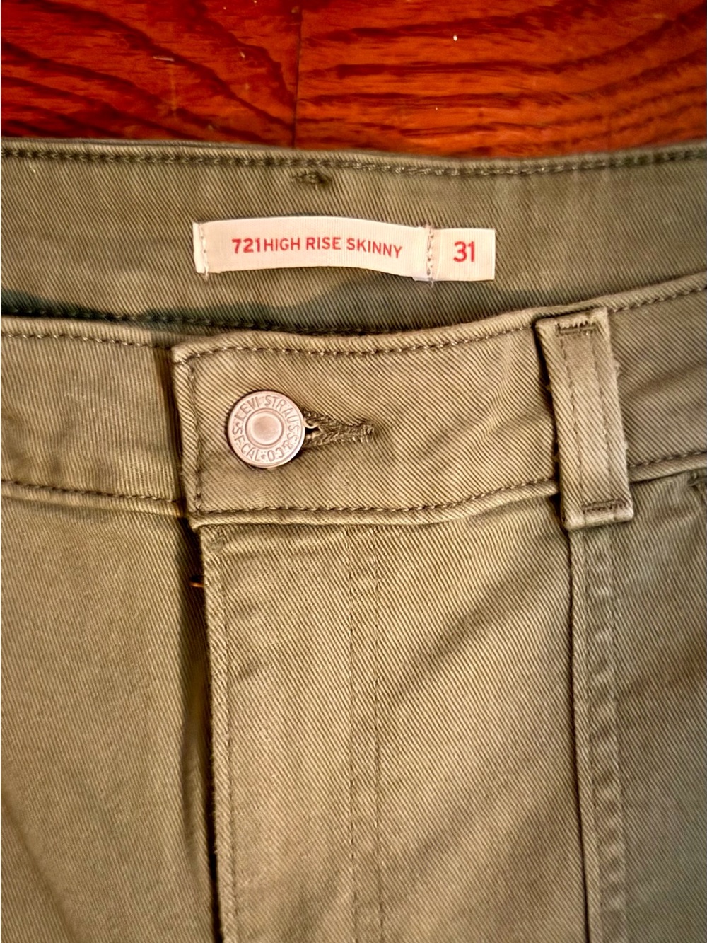 Levi's 721 High-Rise Skinny Jeans Moss Green - Size 31x30 - Picture 3 of 4